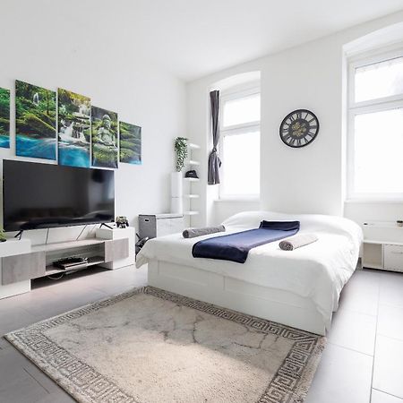 Modern City Apartment In Bécs Kültér fotó